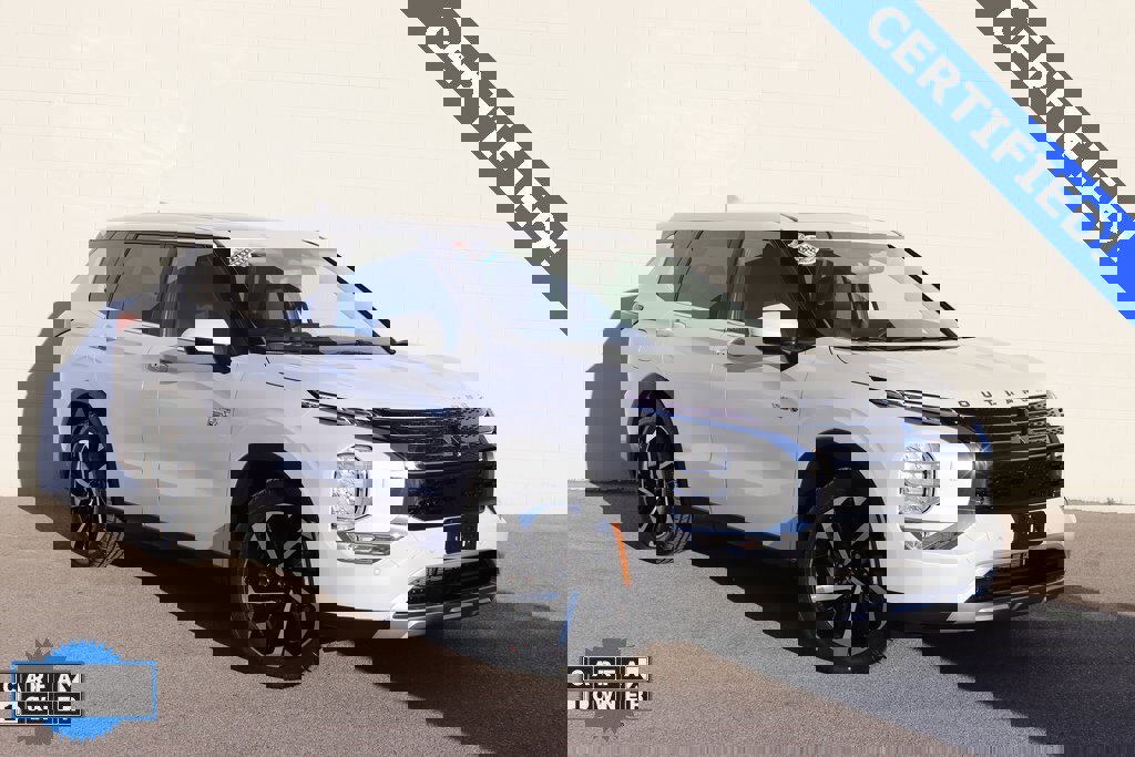 Used 2024 Mitsubishi Outlander 4WD Plug-In Hybrid