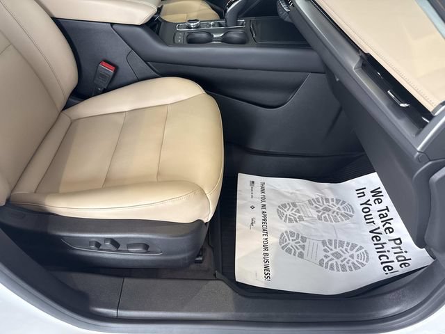 Certified 2024 Cadillac XT4 Luxury w/ Cold Weather Package AWD/4WD image 20