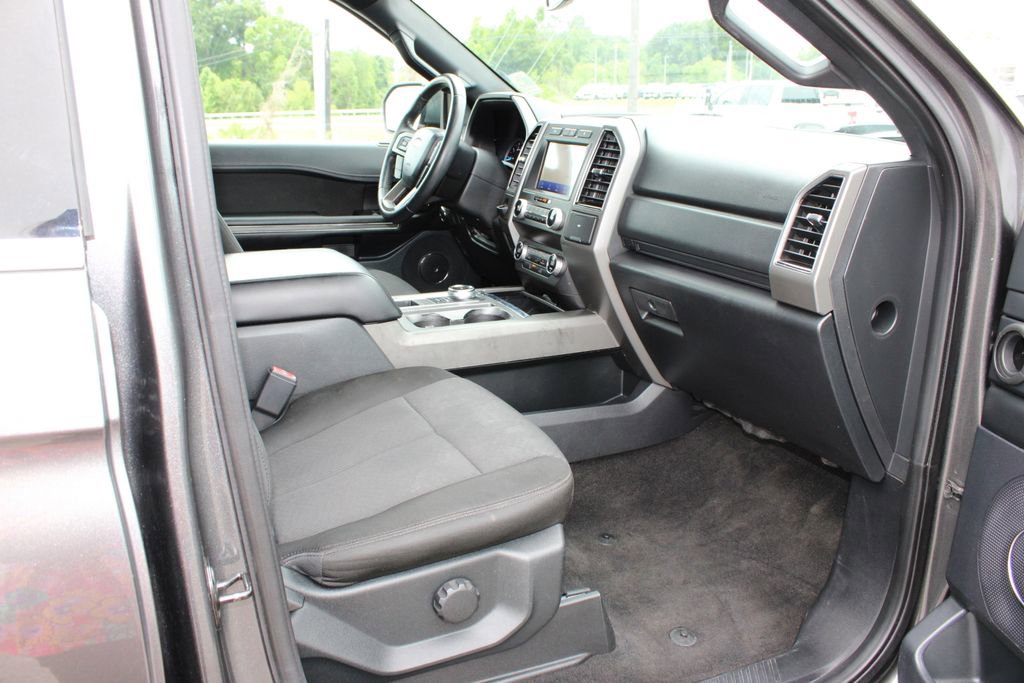 Used 2020 Ford Expedition XLT RWD image 6