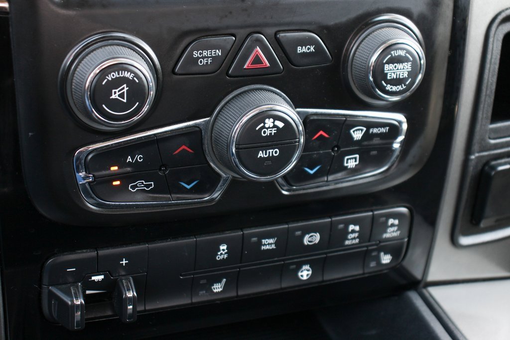 Used 2018 RAM 3500 Big Horn w/ Sport Appearance Group image 29