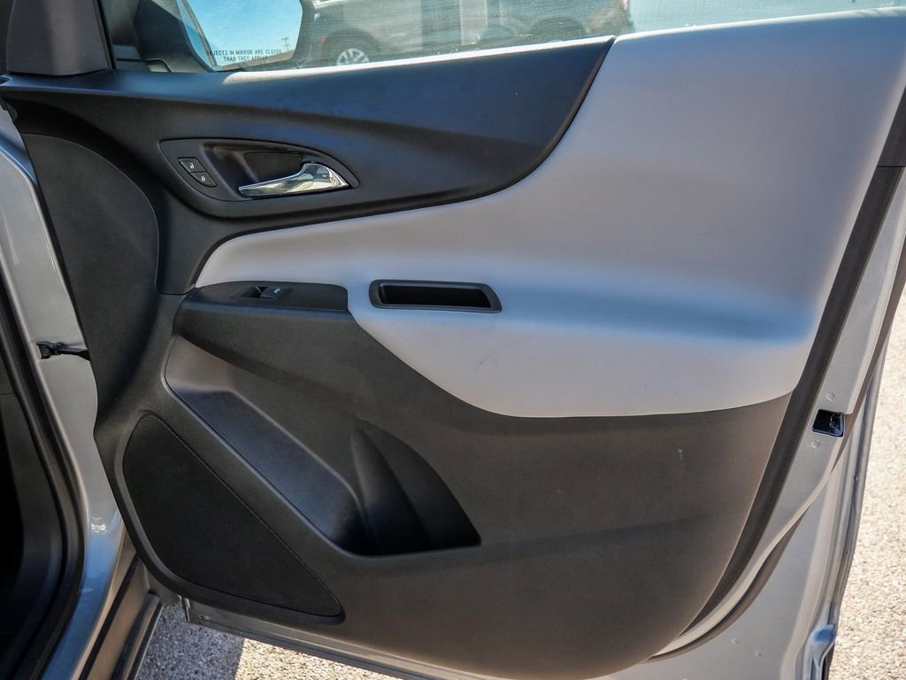 Used 2023 Chevrolet Equinox LS w/ LS Convenience Package image 16