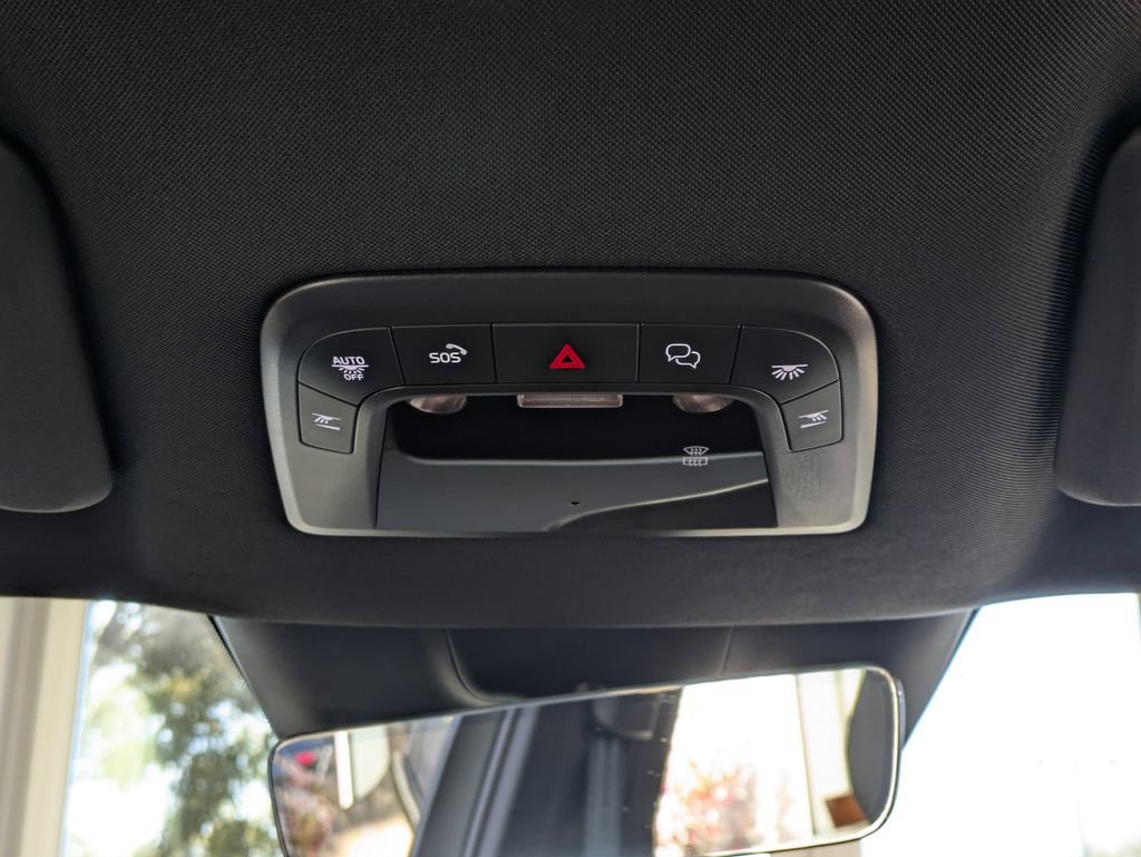 New 2025 Volvo EX90 Plus w/ Protection Package Premier AWD/4WD image 28
