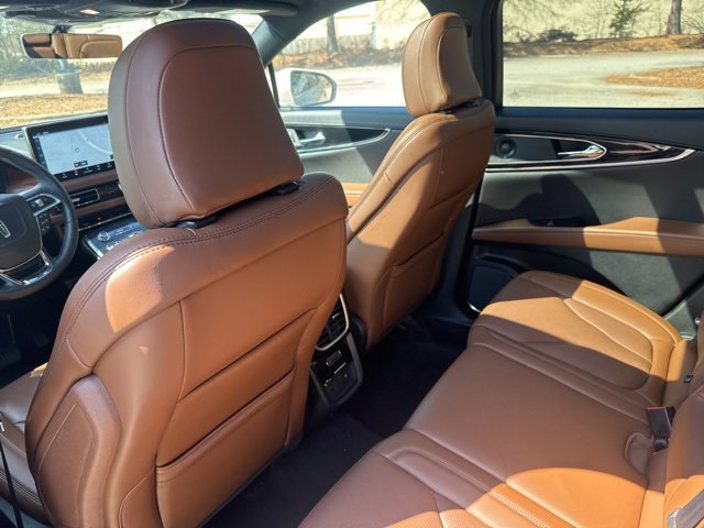 Used 2023 Lincoln Nautilus Reserve w/ Luxury Package image 23
