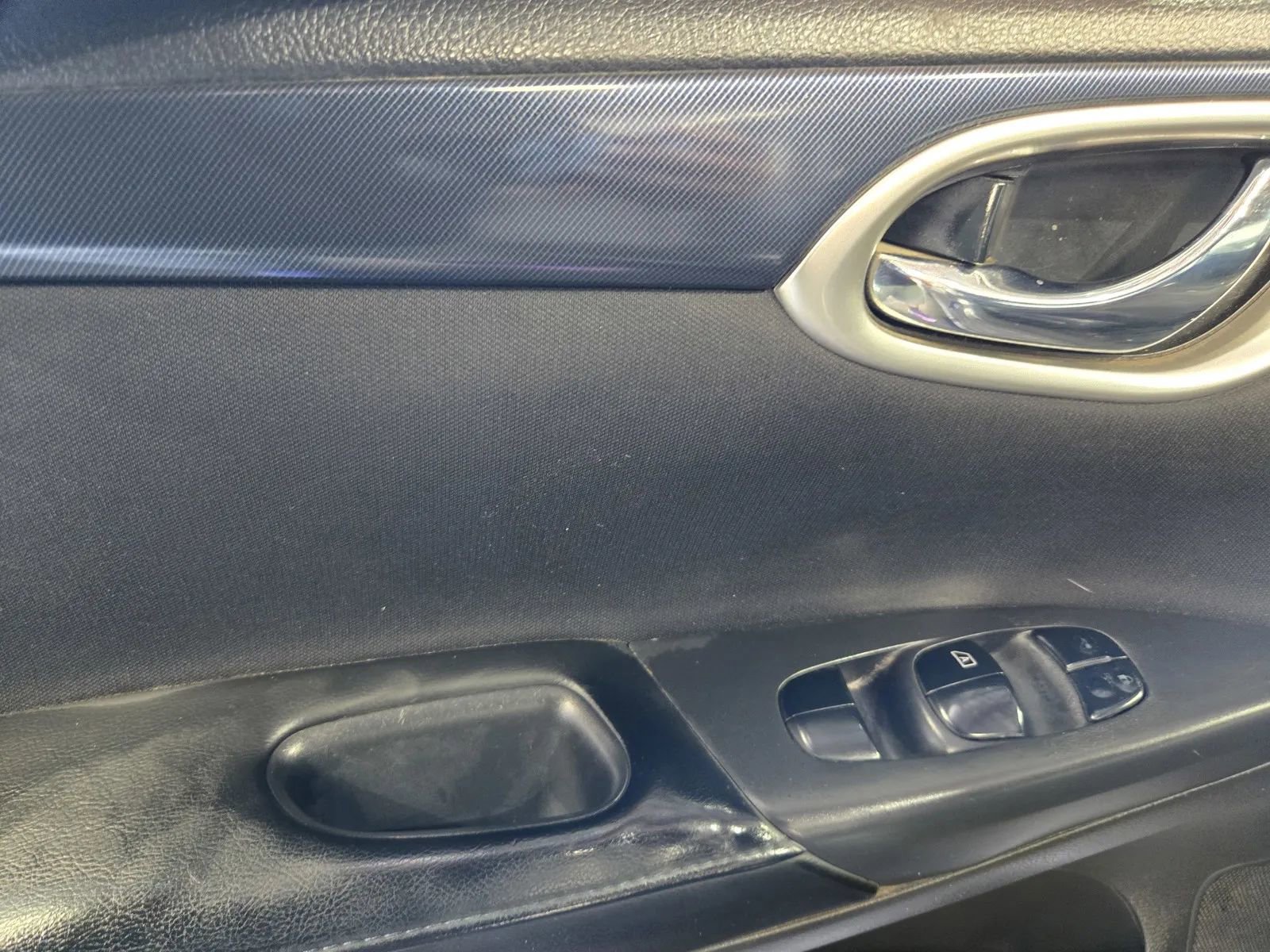 Used 2019 Nissan Sentra SR image 13