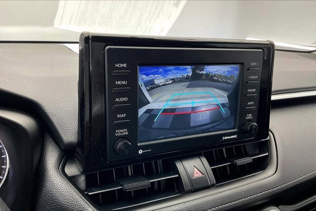 Used 2022 Toyota RAV4 XLE image 24