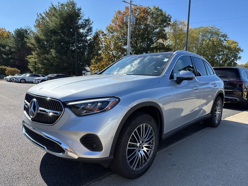 New 2026 Mercedes-Benz GLC 300 4MATIC image 3
