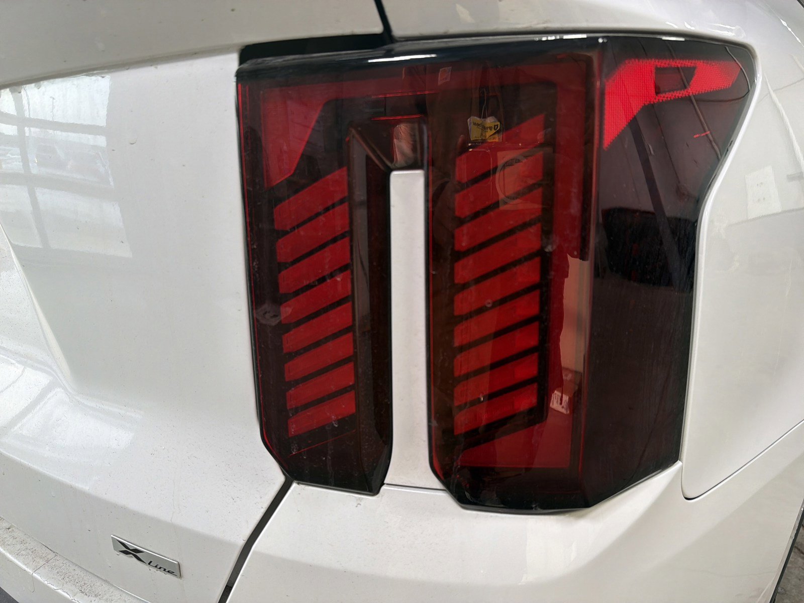 Used 2025 Kia Sorento SX image 11