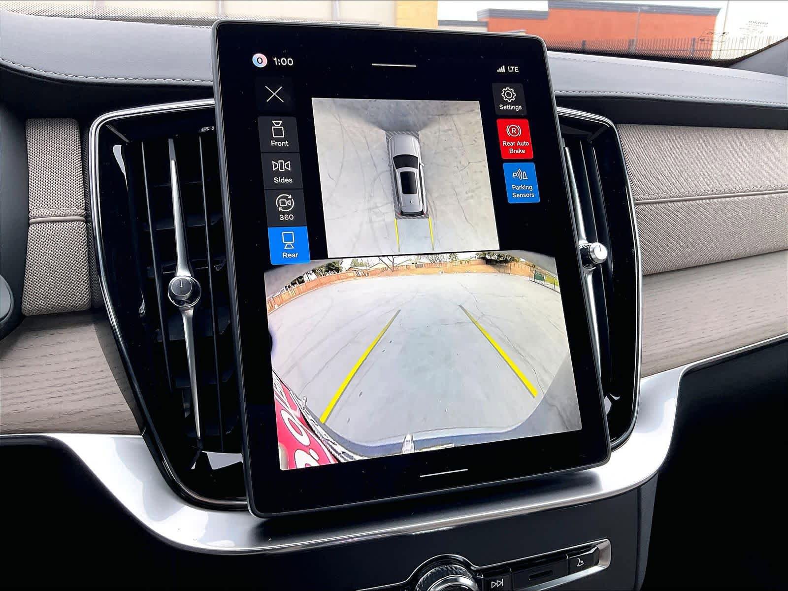 New 2026 Volvo XC90 B6 Plus w/ Protection Package Premier AWD/4WD image 20