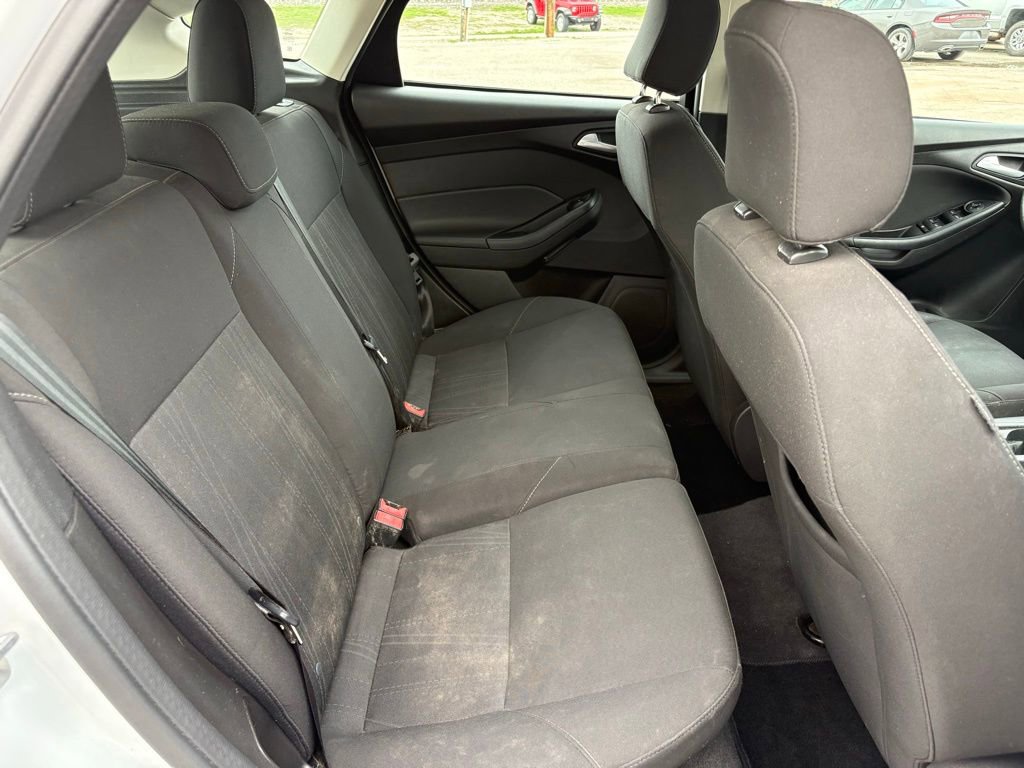 Used 2016 Ford Focus SE image 15