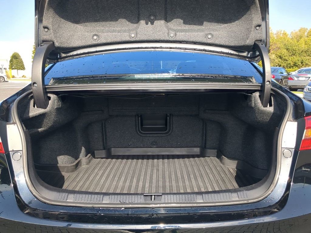 Used 2018 Toyota Avalon XLE w/ Protection Package image 14