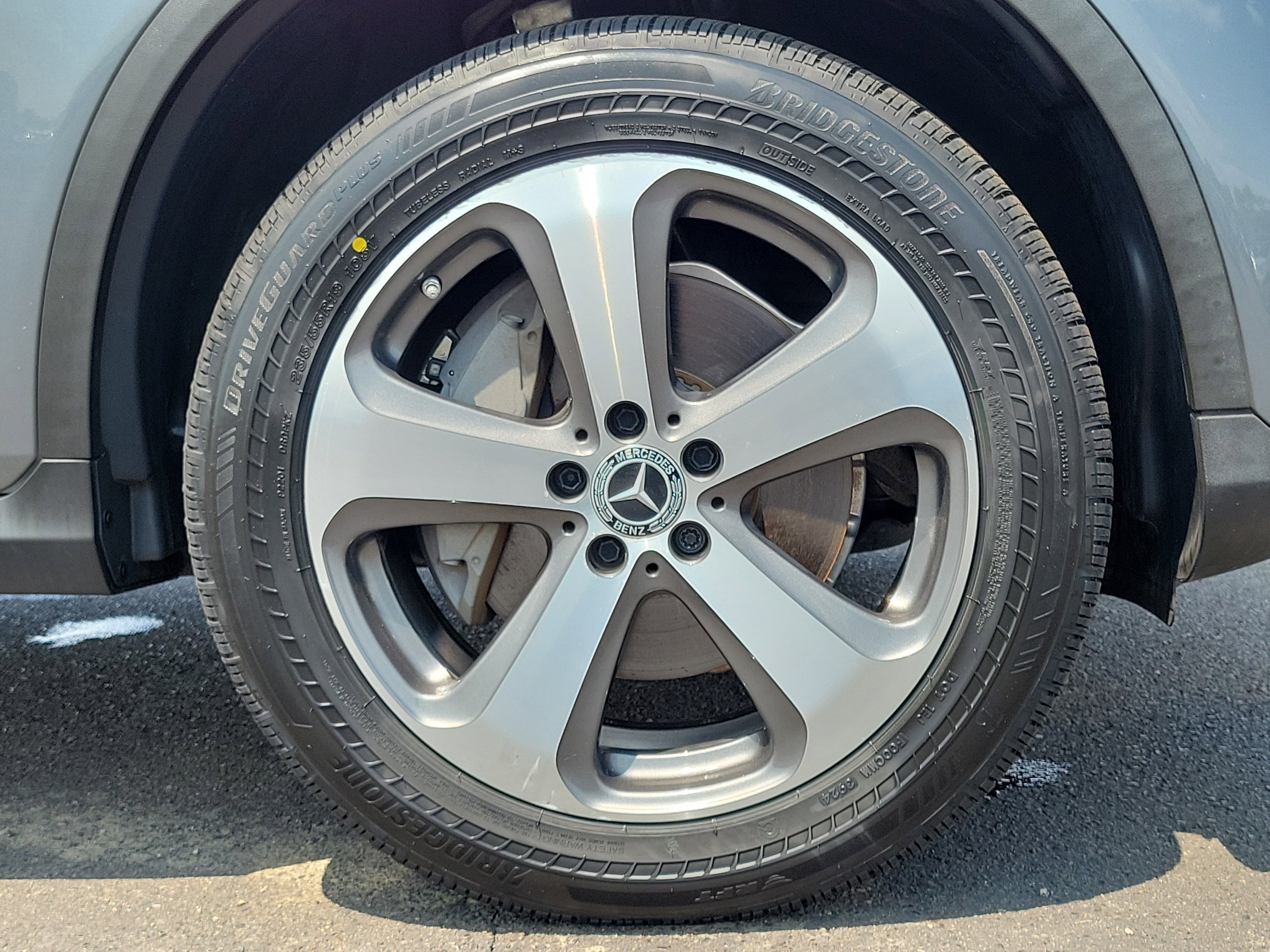 Used 2020 Mercedes-Benz GLC 300 w/ Premium Package image 5