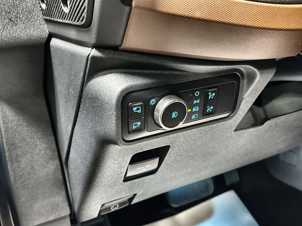 Used 2024 Ford Bronco Outer Banks AWD/4WD image 16