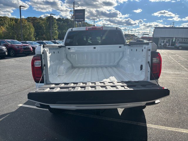 New 2026 GMC Canyon Elevation w/ Convenience Package RWD image 47
