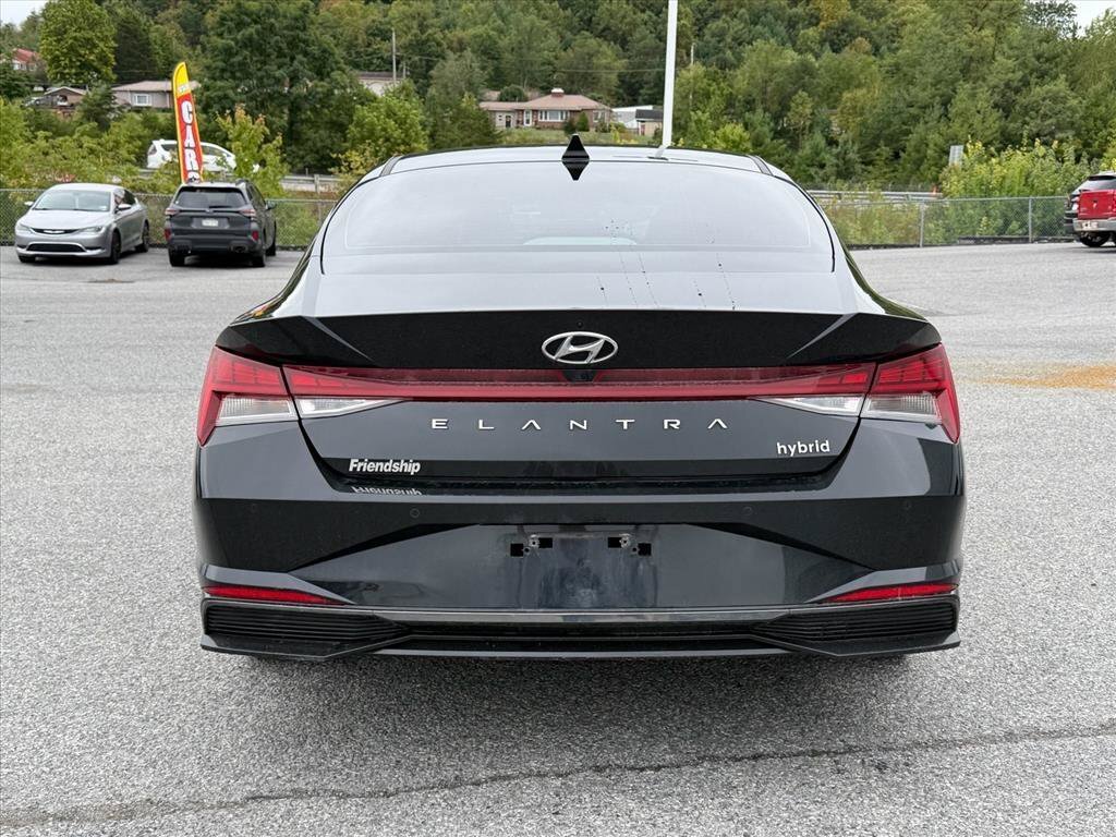Used 2023 Hyundai Elantra Limited FWD image 11
