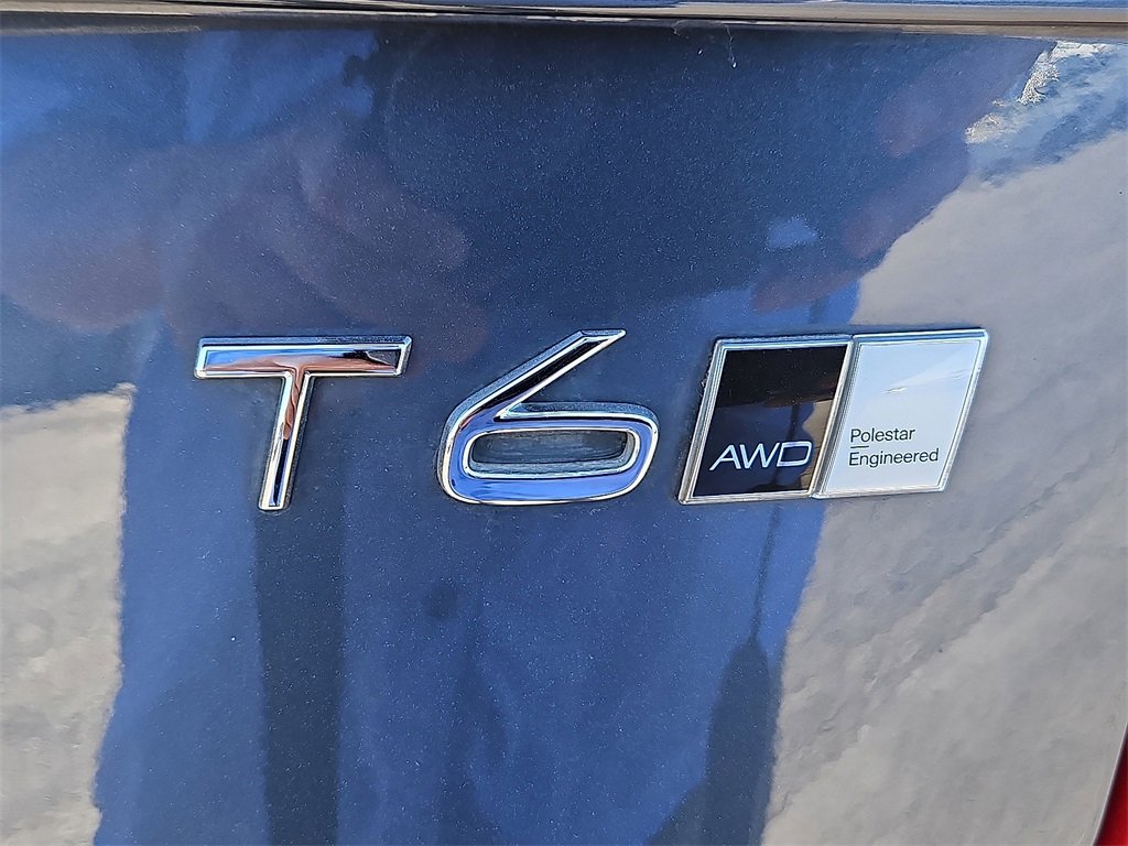 Used 2022 Volvo XC90 T6 Momentum w/ Advanced Package image 14