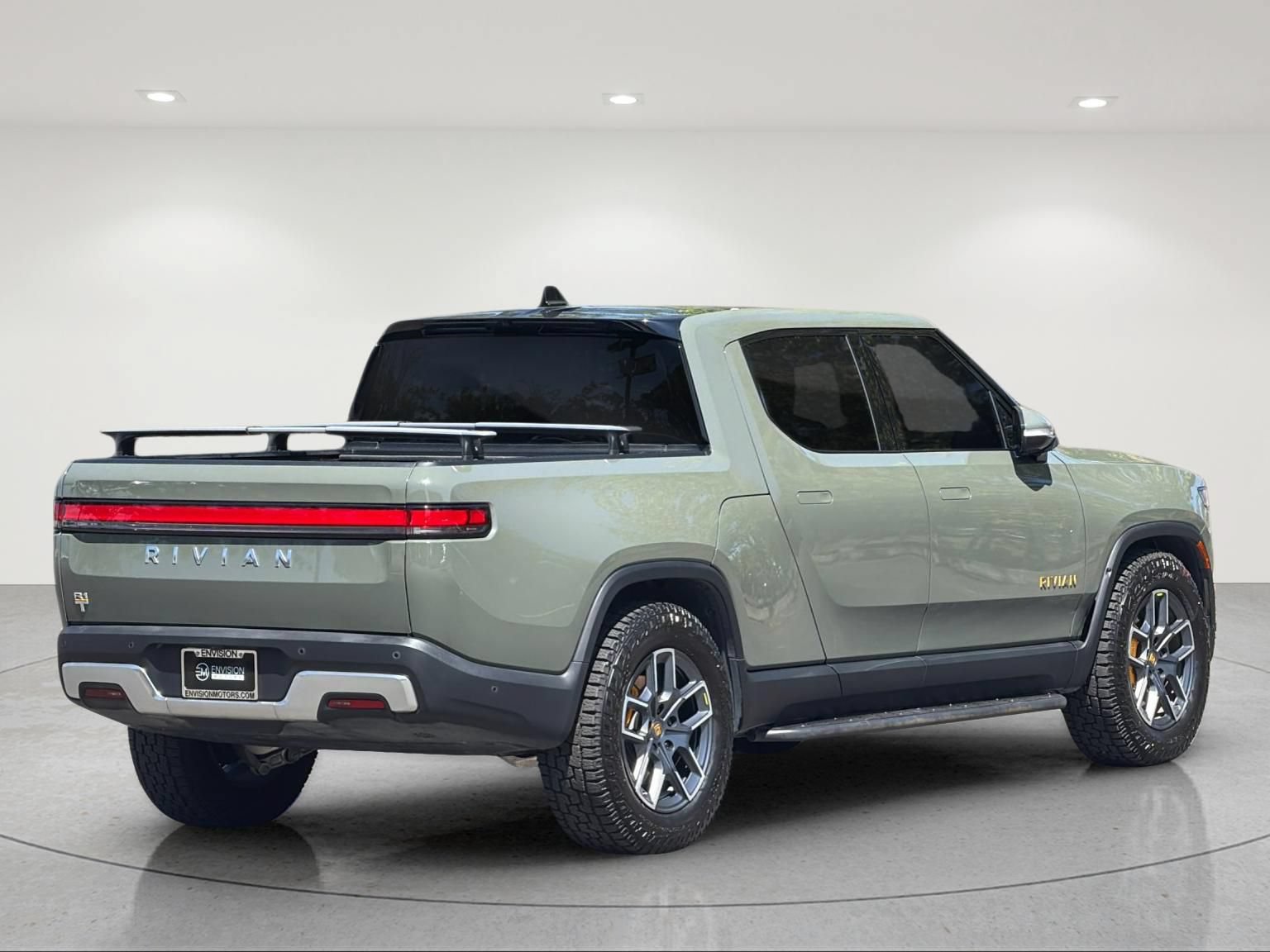 Used 2022 Rivian R1T Launch Edition AWD/4WD image 5