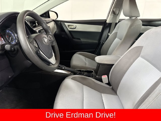 Used 2018 Toyota Corolla LE FWD image 6