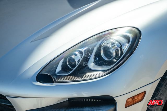 Used 2015 Porsche Macan Turbo image 41