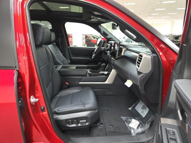 New 2026 Toyota Tundra Platinum w/ TRD Off-Road Package AWD/4WD image 9