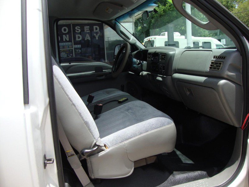 Used 2004 Ford F350 XL RWD image 10