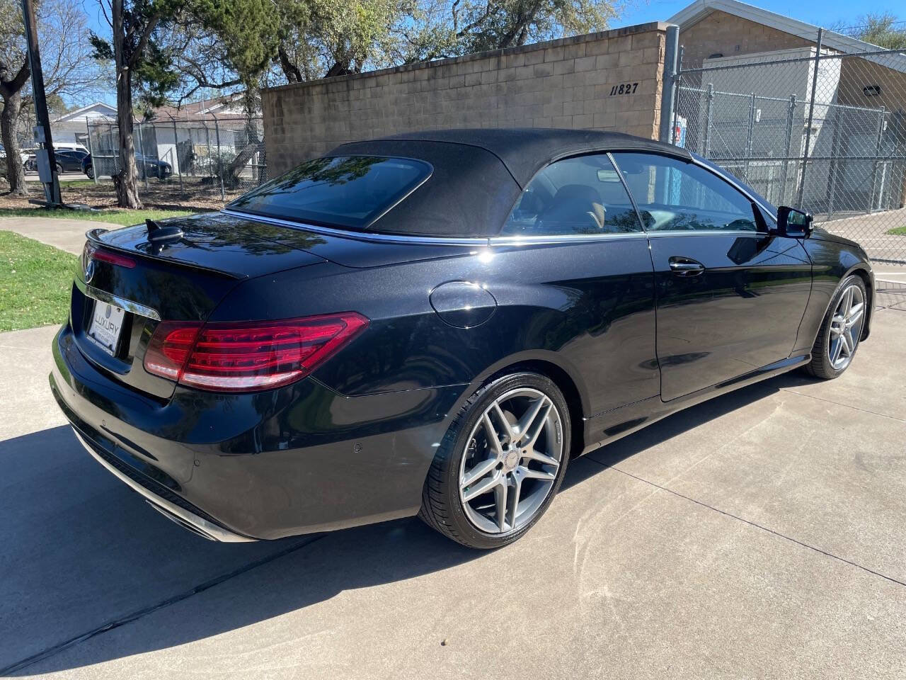 Used 2014 Mercedes-Benz E 550 Cabriolet image 11