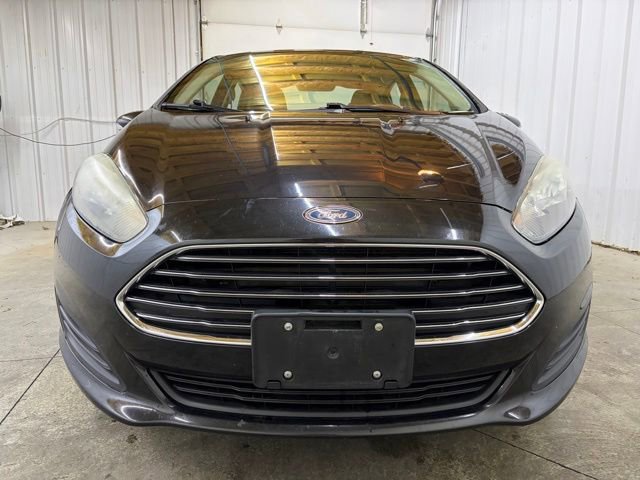 Used 2015 Ford Fiesta SE w/ Comfort Package FWD image 2