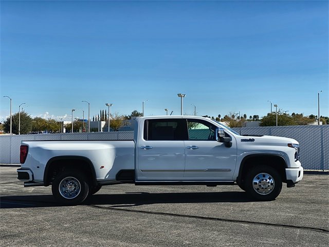 New 2026 Chevrolet Silverado 3500 High Country w/ High Country Premium Package image 4