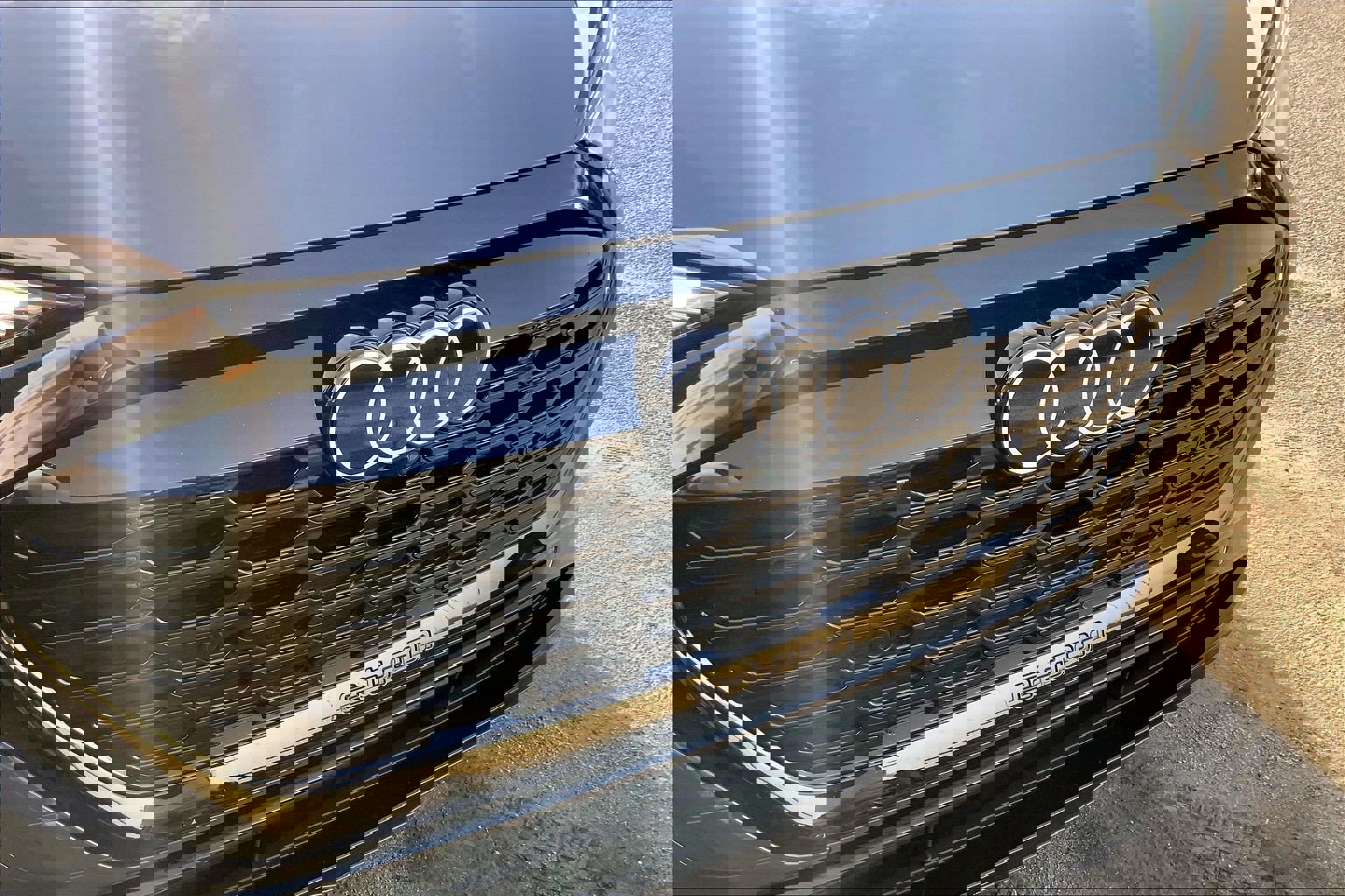 Used 2024 Audi Q8 e-tron Prestige image 31