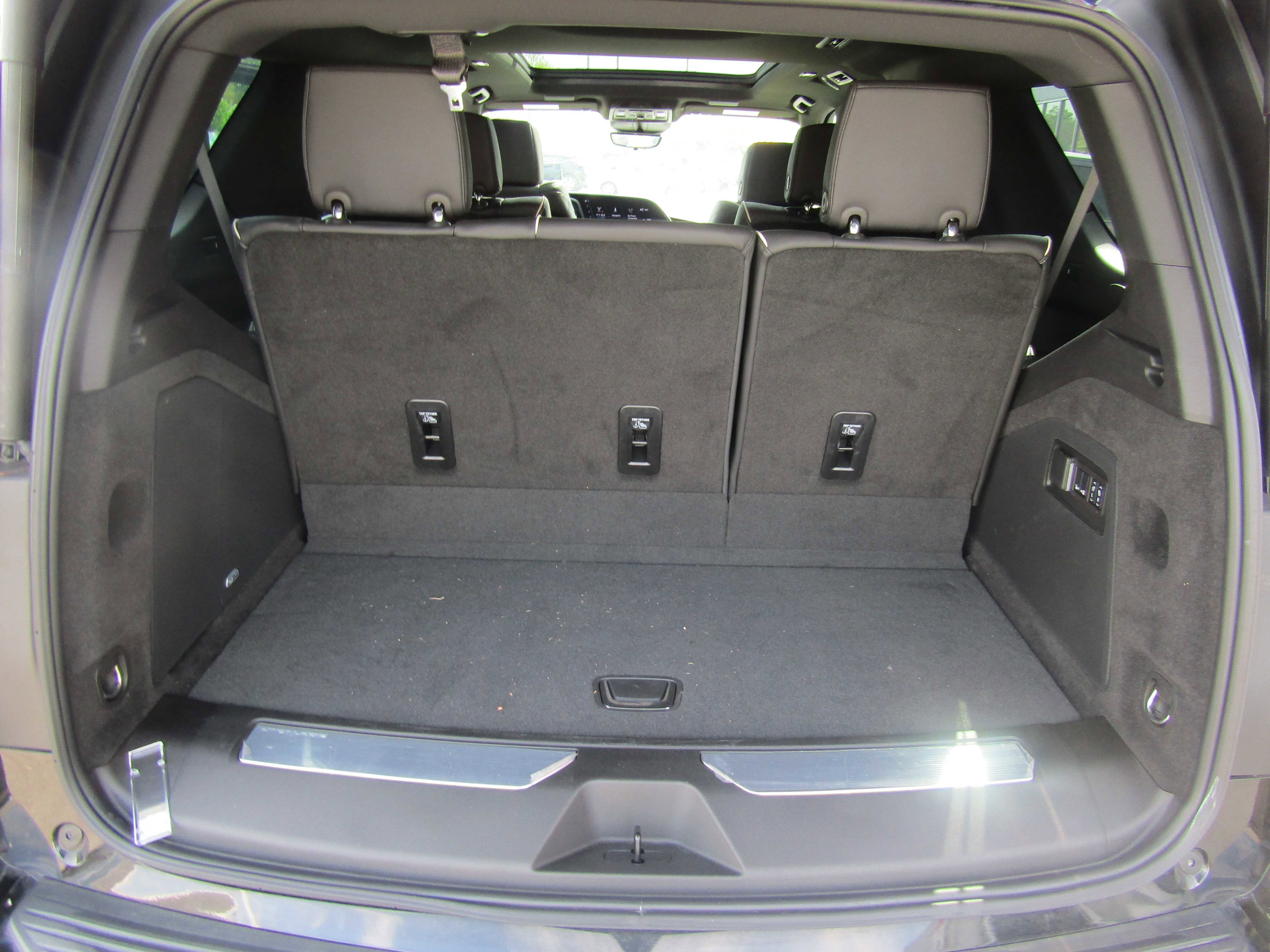 Used 2024 Cadillac Escalade Sport w/ LPO, ONYX Package AWD/4WD image 34