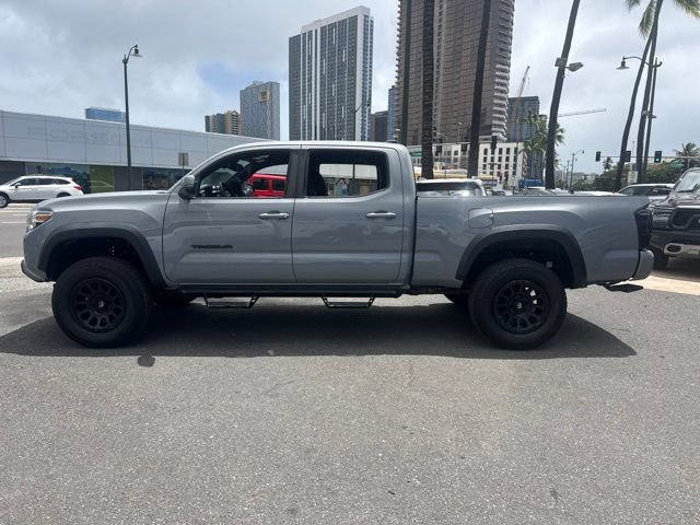 Used 2021 Toyota Tacoma TRD Off-Road w/ Technology Package AWD/4WD image 7