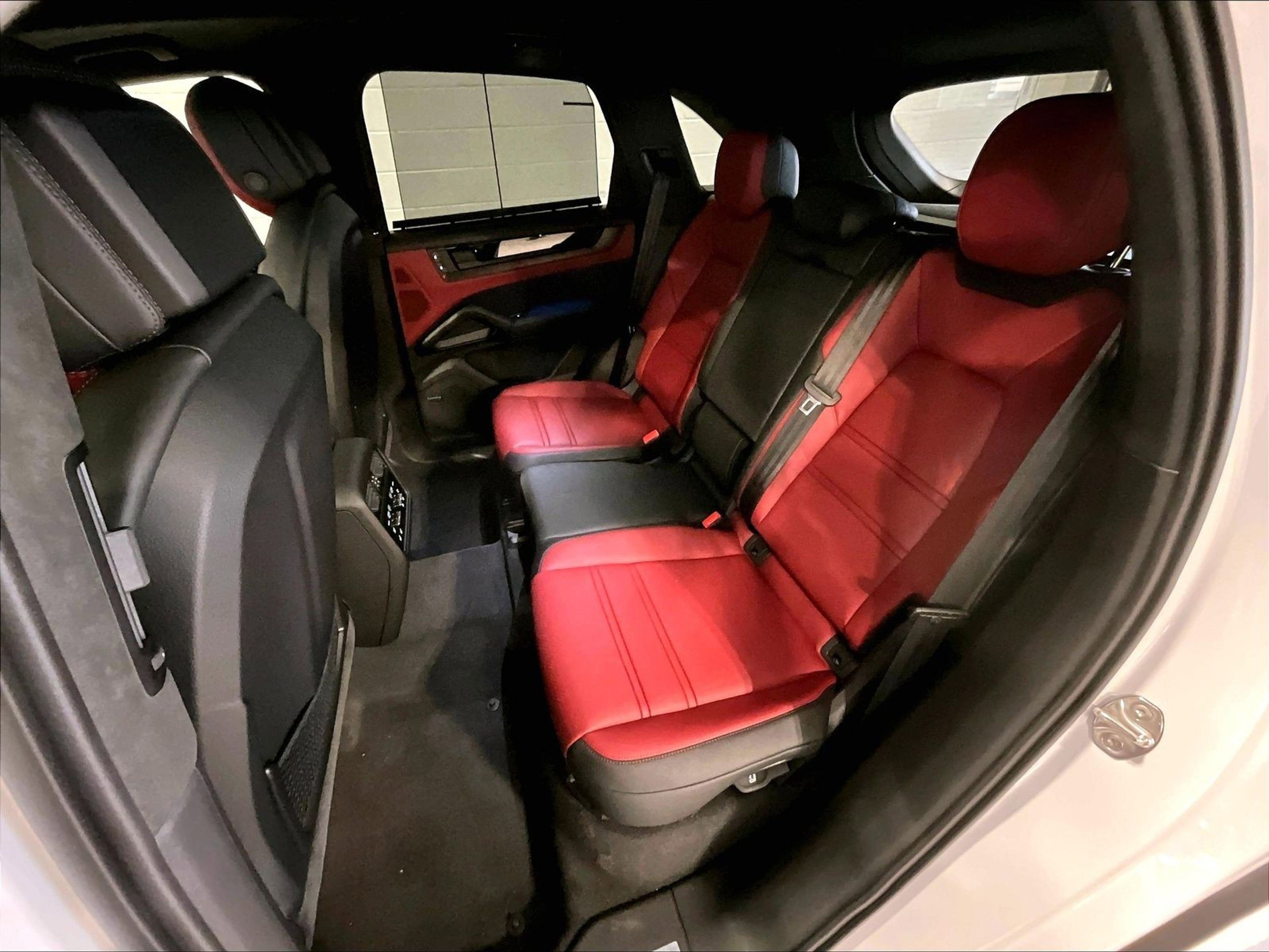 New 2026 Porsche Cayenne GTS image 20