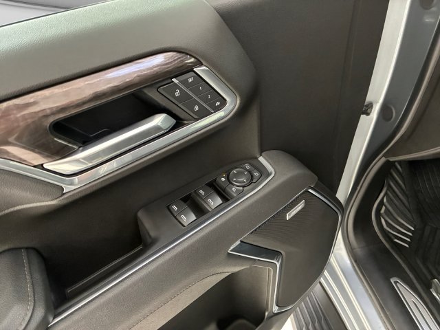 Used 2025 Chevrolet Silverado 1500 LTZ AWD/4WD image 13