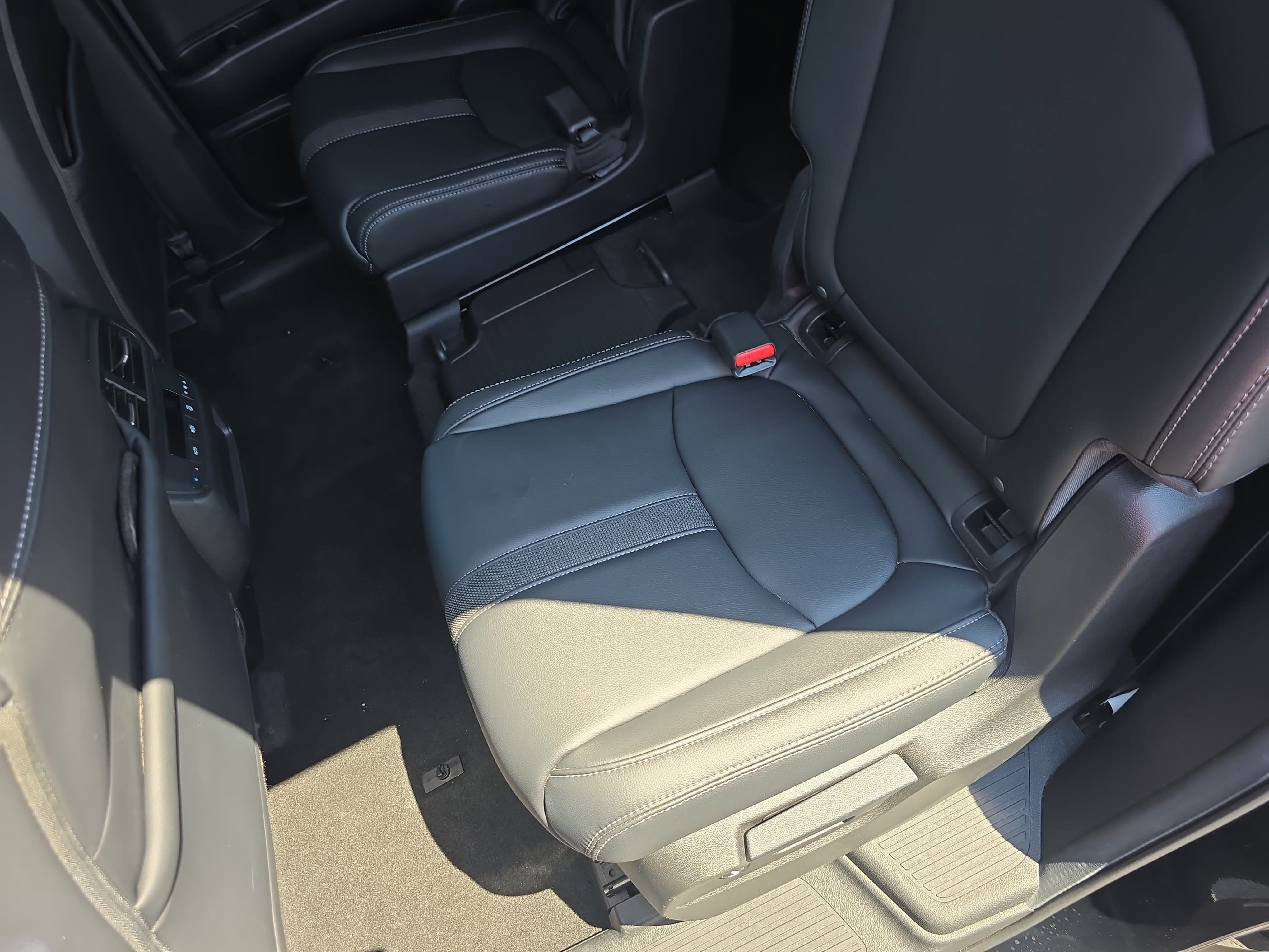 Certified 2025 Honda Pilot EX-L image 16