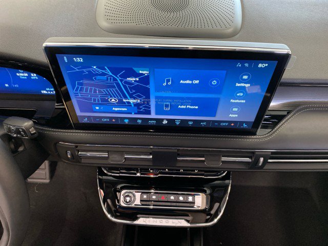 New 2025 Lincoln Corsair AWD w/ Equipment Group 101A image 24