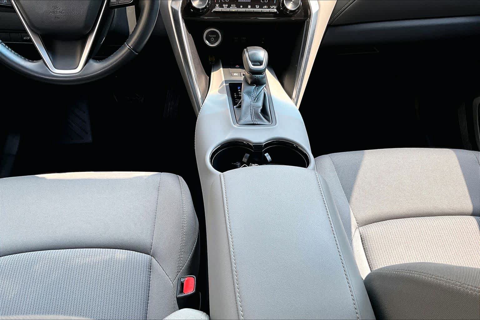 Certified 2024 Toyota Venza LE AWD/4WD image 17