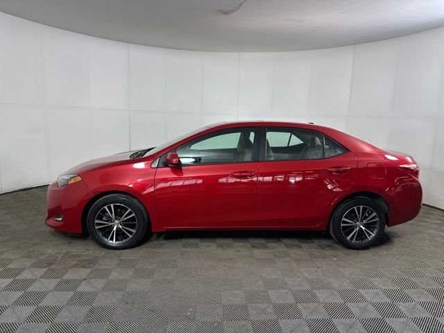 Used 2019 Toyota Corolla LE w/ LE Premium Package w/Moonroof image 6