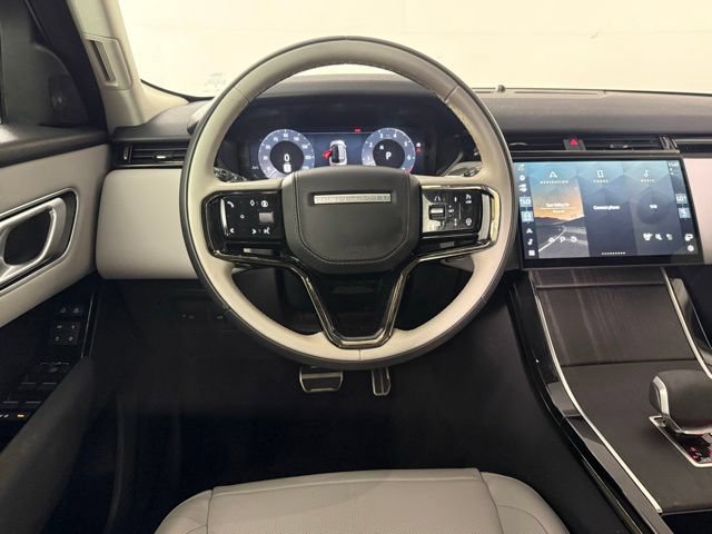 Used 2025 Land Rover Range Rover Velar Dynamic SE AWD/4WD image 26