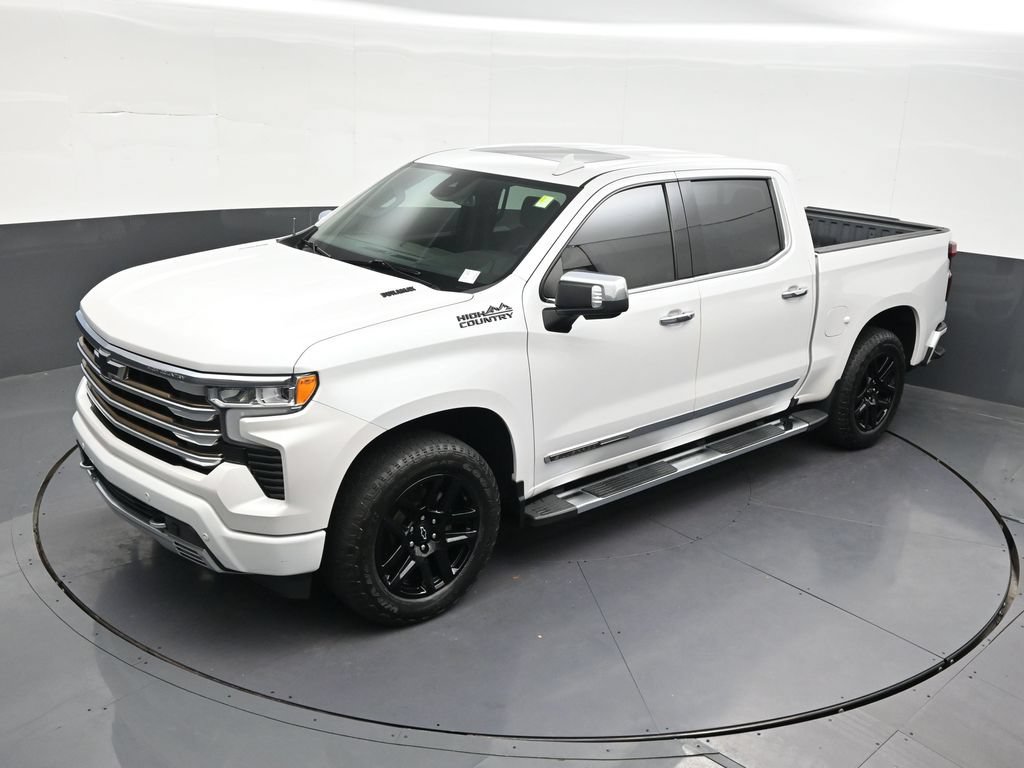 Used 2022 Chevrolet Silverado 1500 High Country w/ High Country Premium Package AWD/4WD image 16