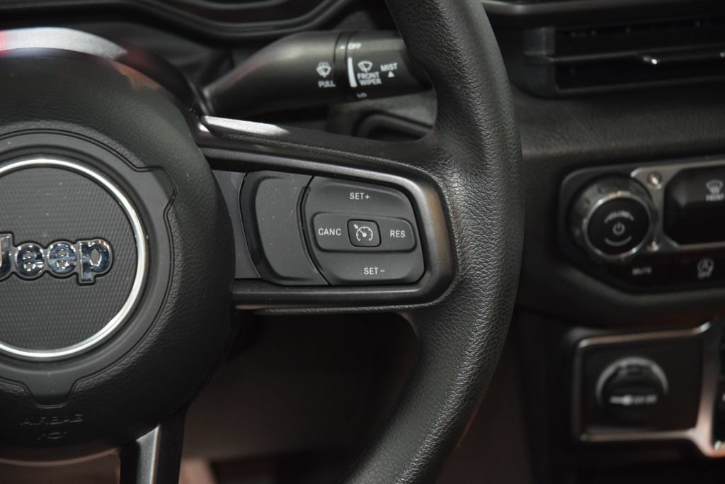Used 2025 Jeep Wrangler Unlimited Sport AWD/4WD image 35