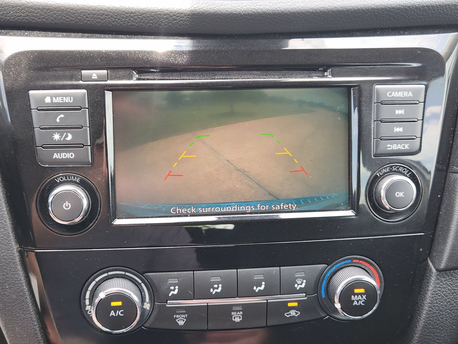 Used 2019 Nissan Rogue S FWD image 22