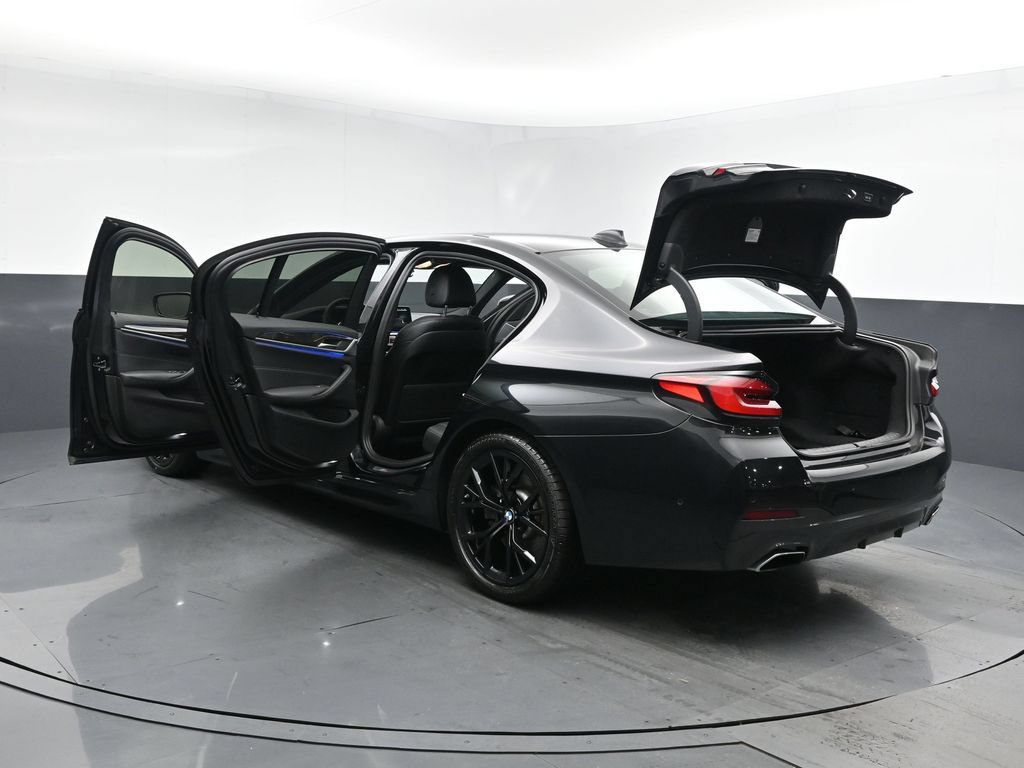 Used 2021 BMW 540i w/ M Sport Package RWD image 28