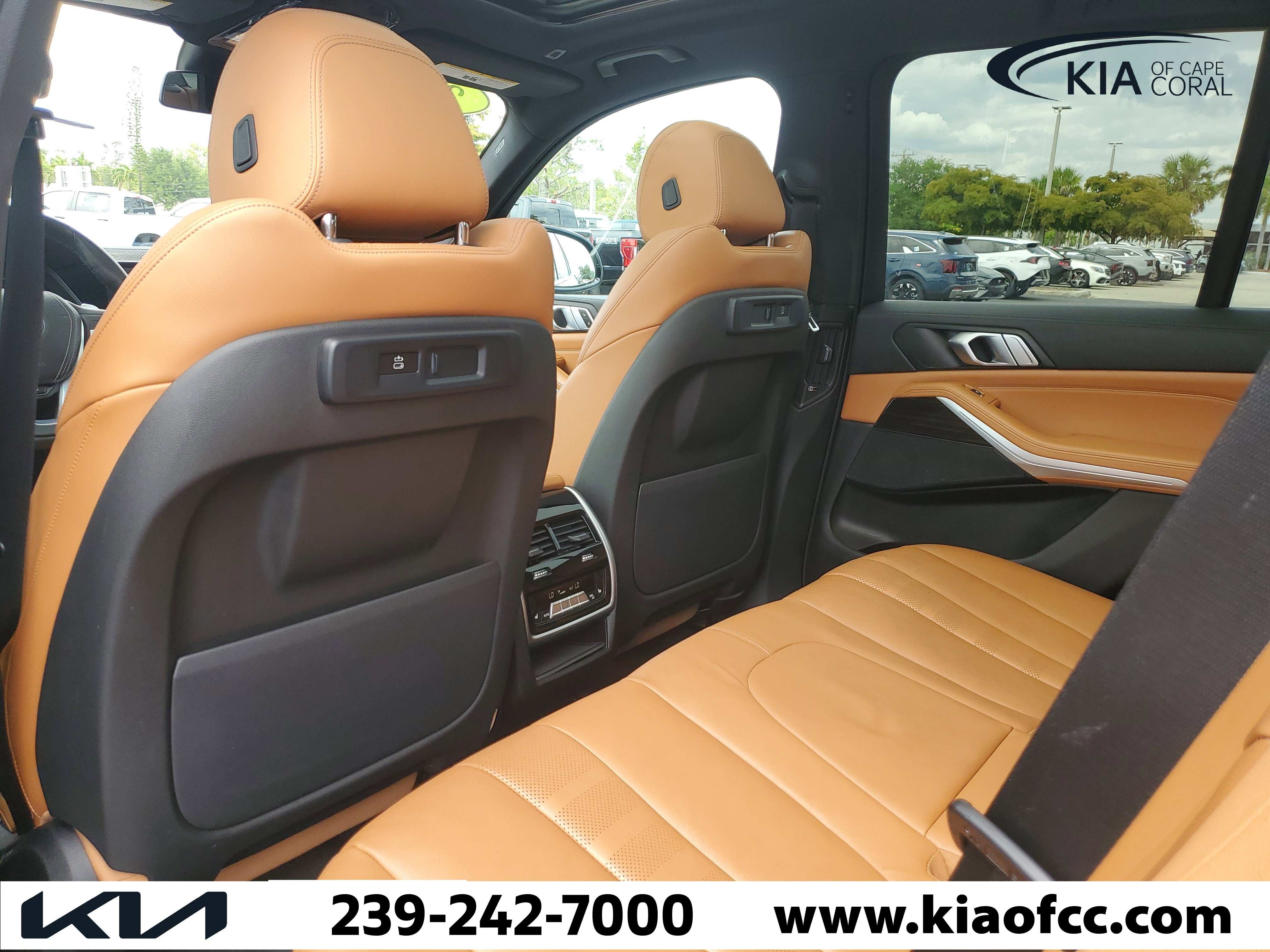 Used 2021 BMW X5 xDrive40i w/ Convenience Package AWD/4WD image 12
