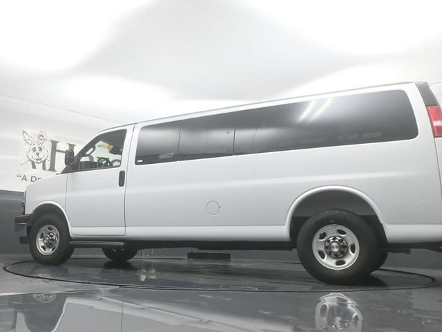 New 2025 Chevrolet Express 3500 LT w/ LT Preferred Equipment Group RWD image 34