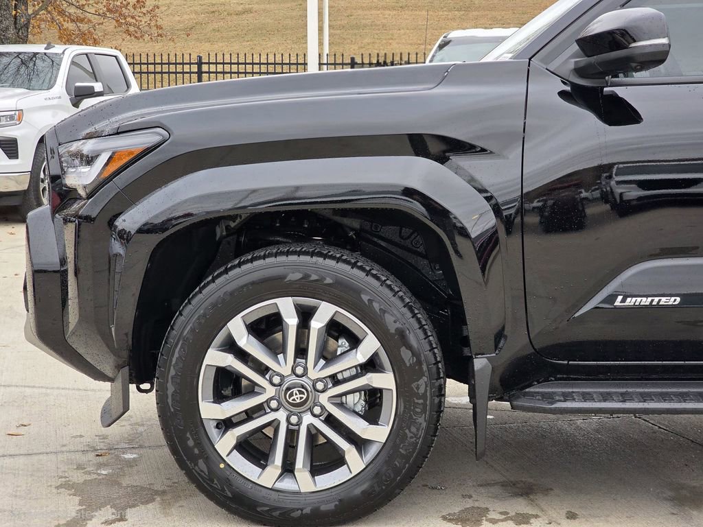 Used 2025 Toyota 4Runner Limited image 5