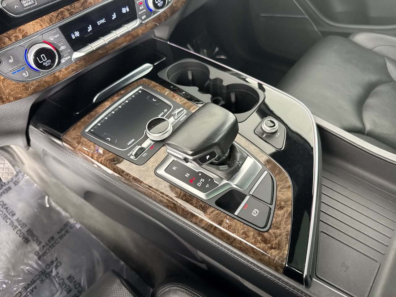 Used 2018 Audi Q7 3.0T Prestige w/ Prestige Package AWD/4WD image 17