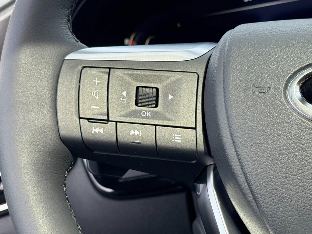 New 2026 INFINITI QX60 Luxe w/ Cargo Package image 11