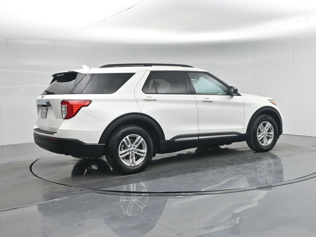 Certified 2022 Ford Explorer XLT image 33