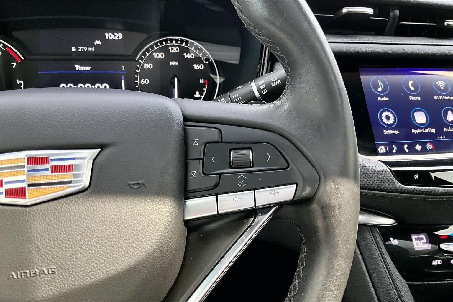 Used 2023 Cadillac XT6 Luxury FWD image 25