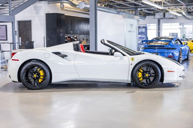 Used 2018 Ferrari 488 Spider image 7