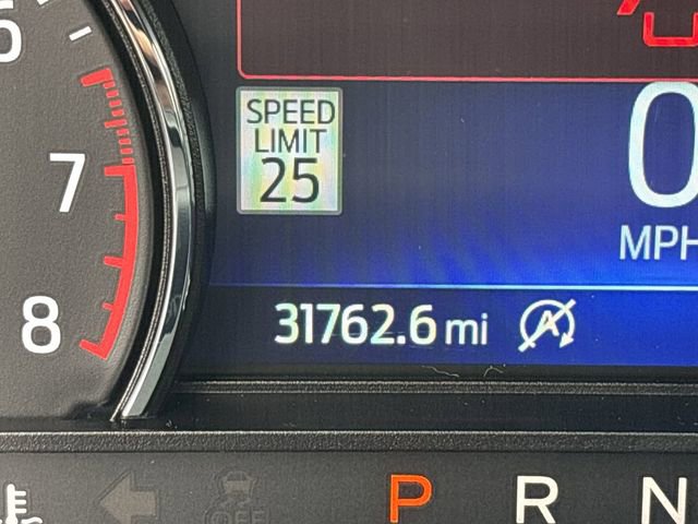 Used 2024 Ford Explorer ST-Line w/ Class IV Trailer Tow Package AWD/4WD image 32